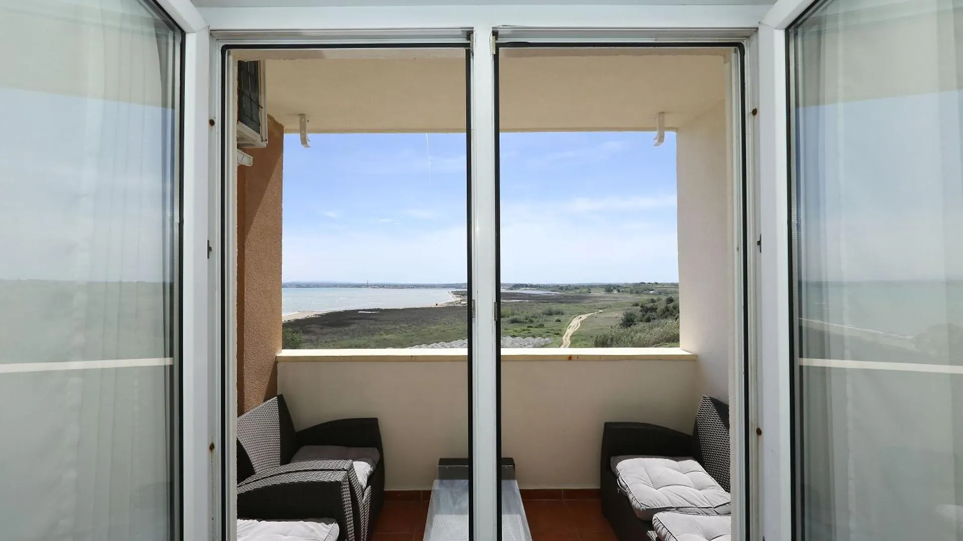 Apartment Sandstrand, No 4 Nin